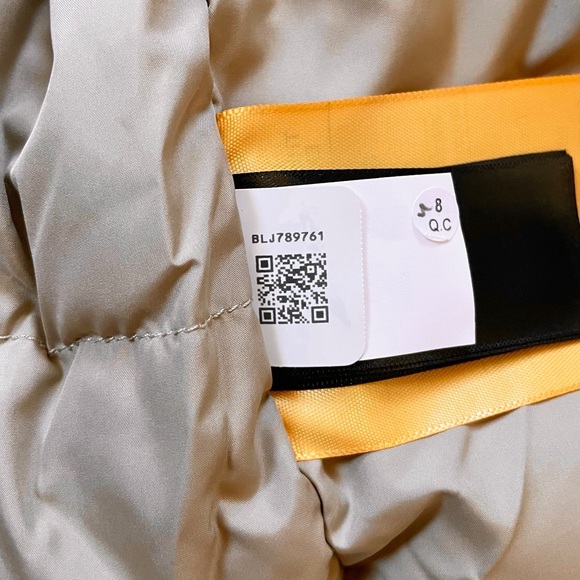 The North Face Women’s Arctic Parka Coat In Flax - Picture 9 of 10